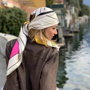 Foulard cm 90x90 Pura Seta disegno Grande Geo Cod 541