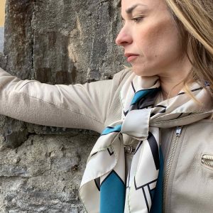 Foulard cm 90x90 Pura Seta disegno Grande Geo Cod 542