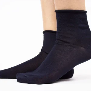 600 CALZINO DONNA TAGLIO LASER NIGRA