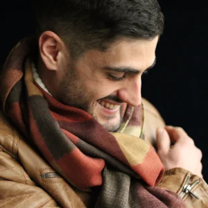 Sciarpa Uomo pura Lana stampata disegno quadri sfumati colore Arancione Cod. 702