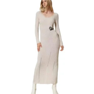 TWINSET ABITO LUNGO IN FILATO TREEBLEND CON DETTAGLIO SPILLA 242TP3440 BEIGE